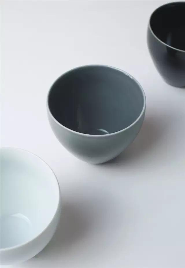 9 9